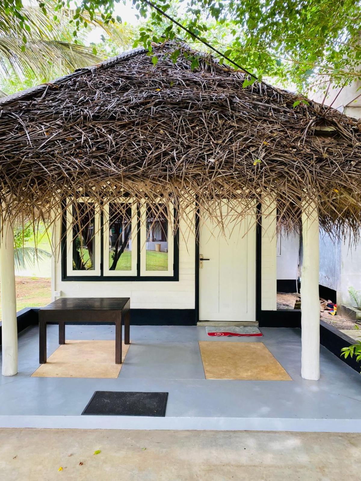Harmony Beach Resort Tangalle Eksteriør bilde